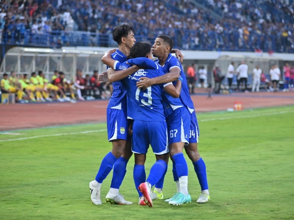 Bojan Hodak Puas Performa Persib Saat Atasi Semen Padang